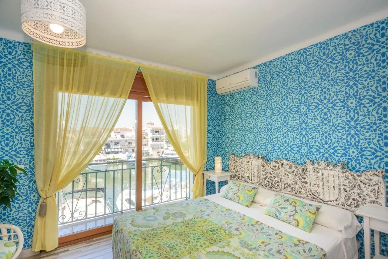 Port 27 Apartment Empuriabrava
