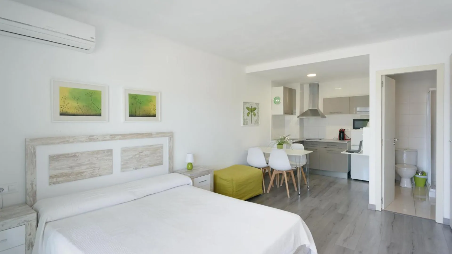 Port 27 Apartment Empuriabrava