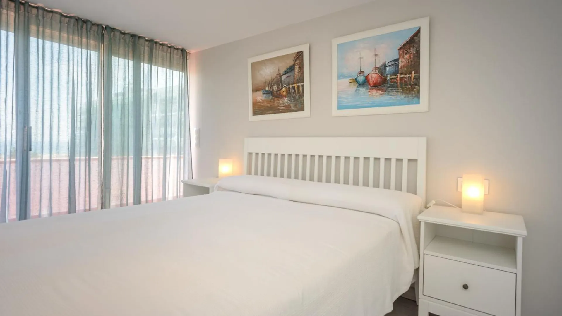 Port 27 Apartment Empuriabrava