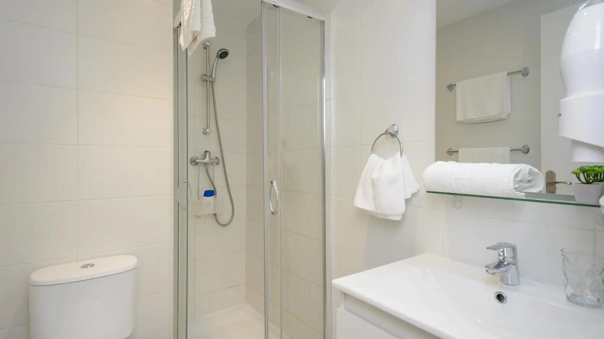 Port 27 Apartment Empuriabrava