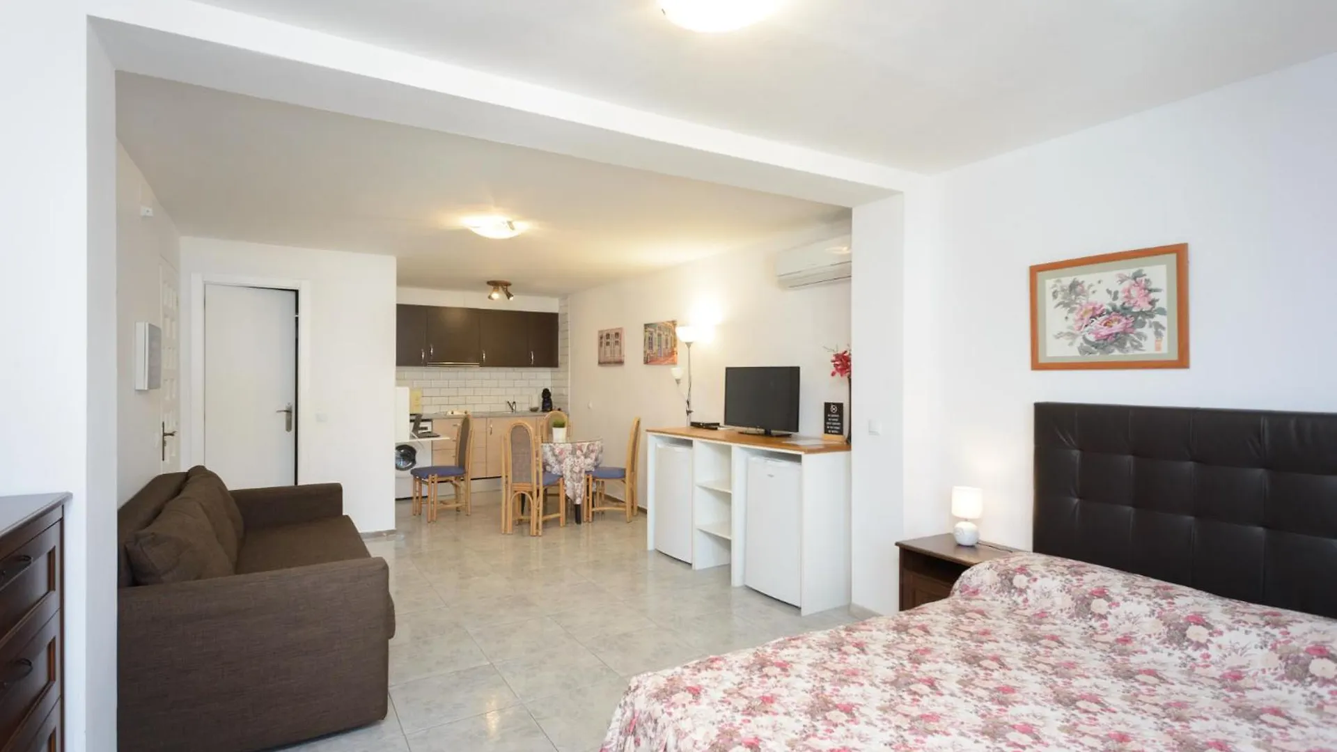 Port 27 Apartment Empuriabrava