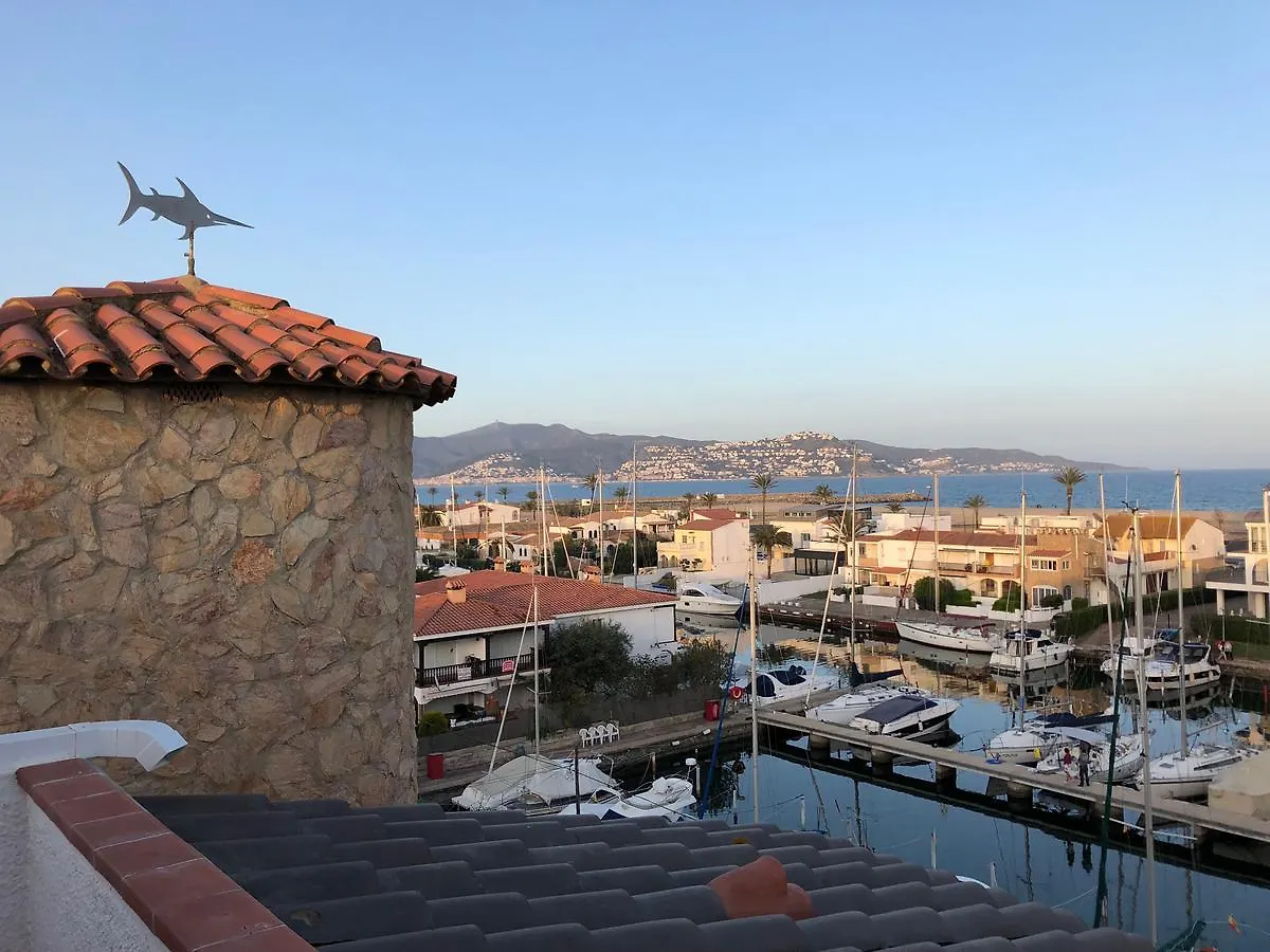 Port 27 Apartment Empuriabrava